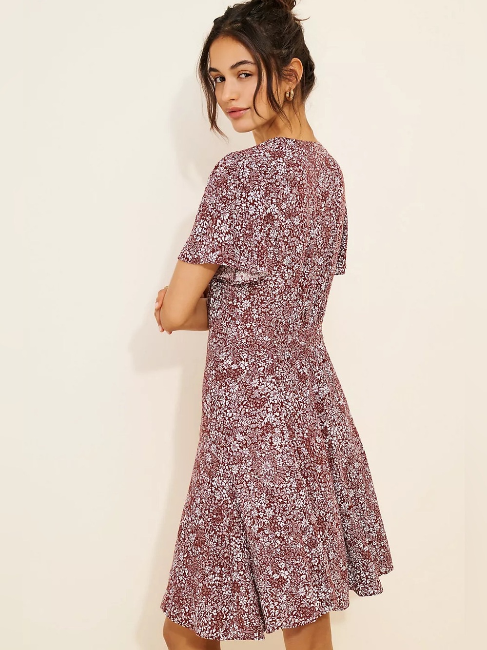Abercrombie and Fitch Red White Short Sleeve Ruffle Ruched burgundy floral Dress